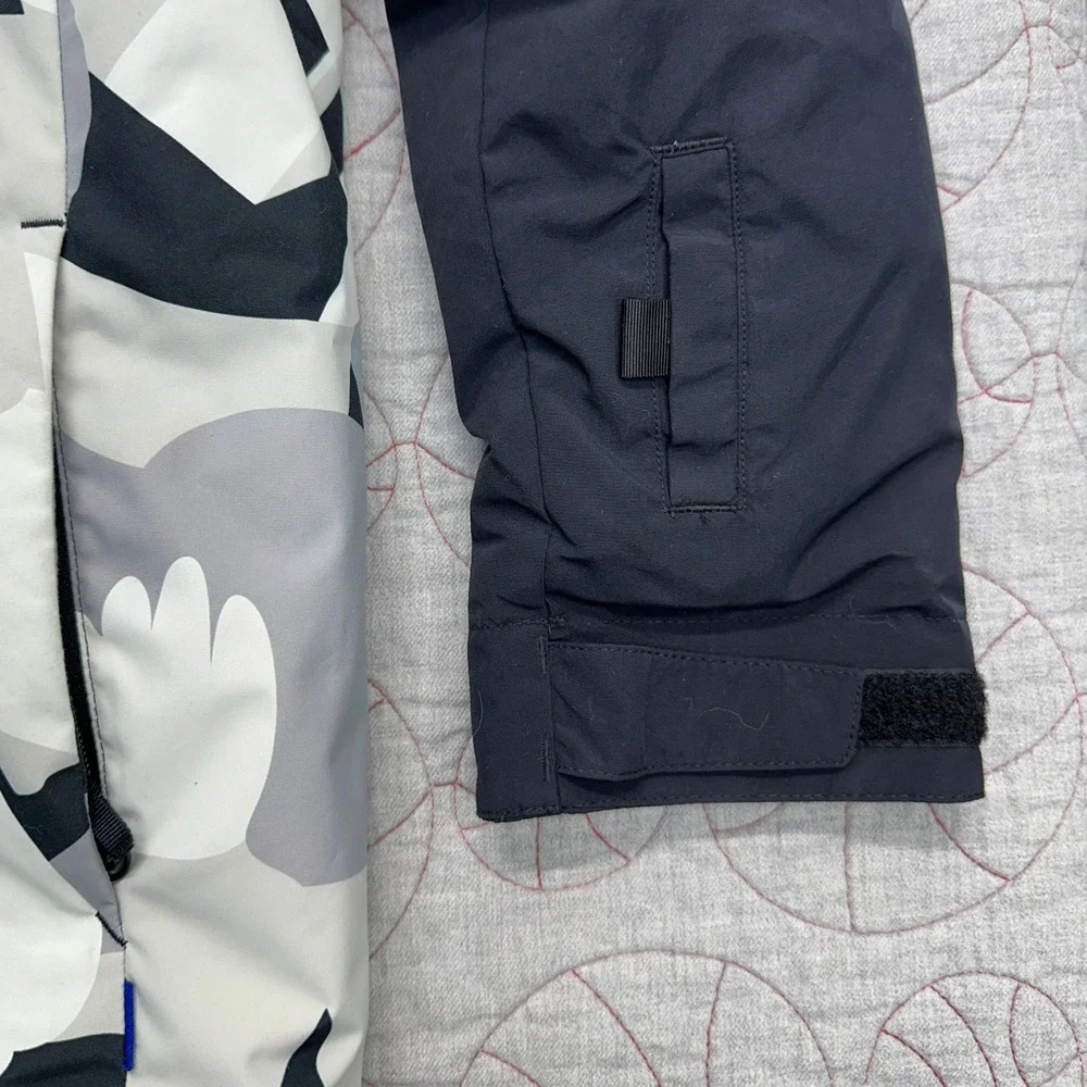 Burton Covert 2.0 2L Jacket Black Cosmoblock / Boys' XL